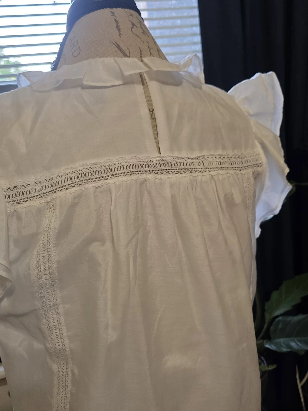 J.Crew Point Sur Pin-Tucked White Lace Flutter Ruffle Cotton Silk Top